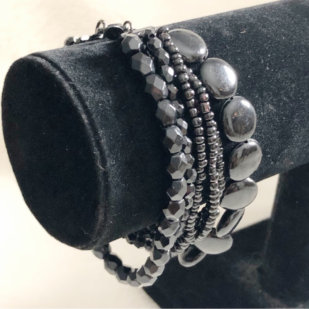 PREMIER DESIGNS Boho Black Multi-Strand Beaded Bracelet - Picture 1 of 12
